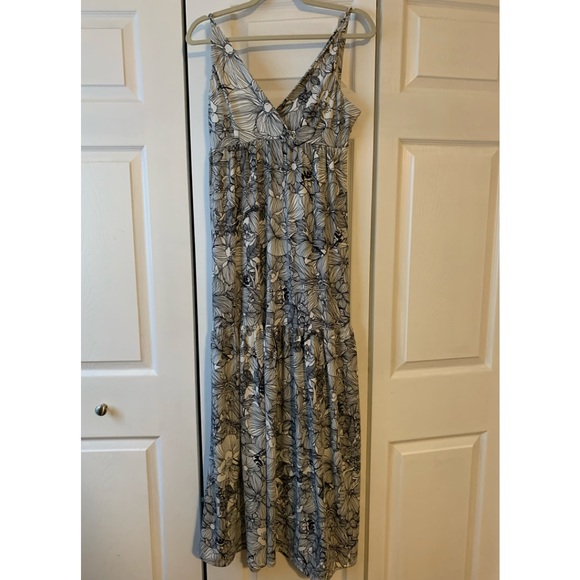Velvet Torch Womens Maxi Dress, Size Medium, Like New, Black/White Floral - Picture 1 of 12